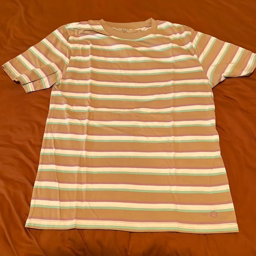 Zine t-shirt , wore it twice , excellent condition , medium .